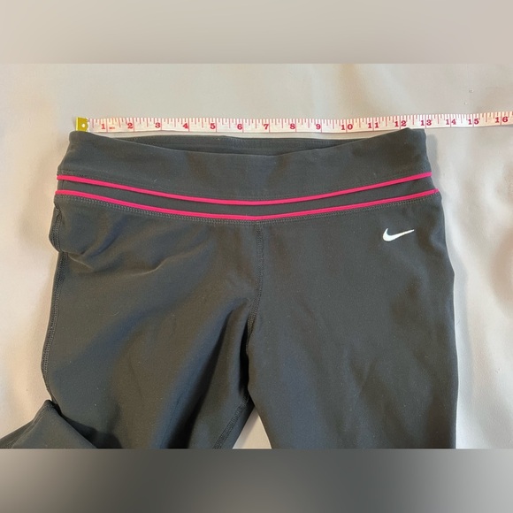 Nike Size XS Womens‎ Black Athletic DriFit Performance Sport Capri Leggings - Picture 10 of 12